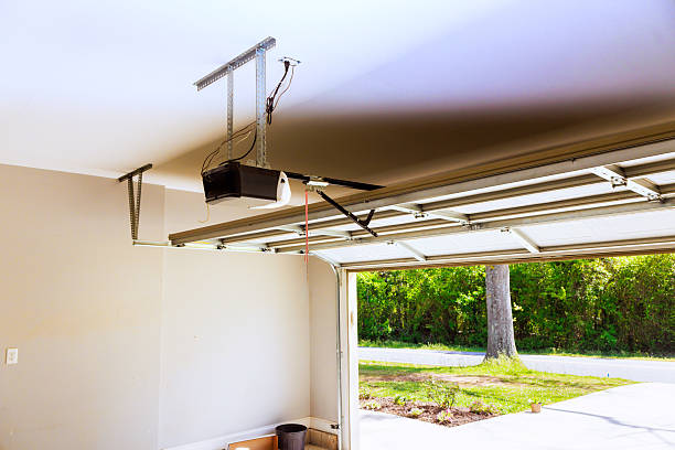 Top rated local Garage Door Roller Replacement specialists in Van Alstyne, TX